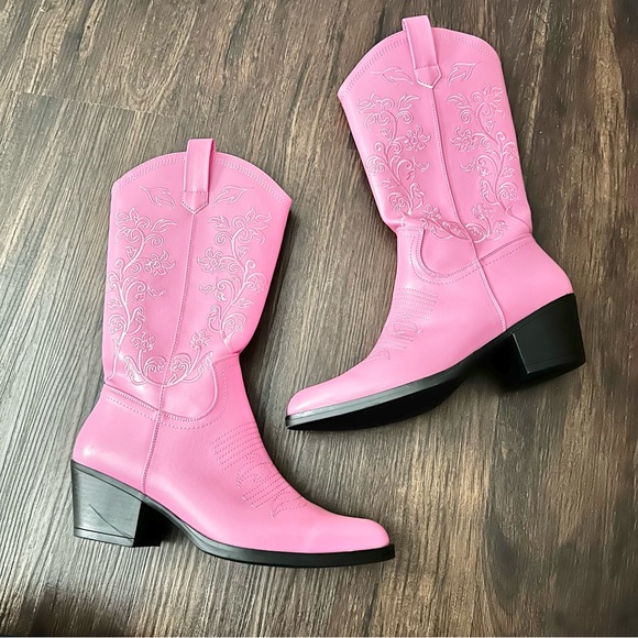 Vepose Vibrant Pink Heeled Boots - Picture 1 of 7